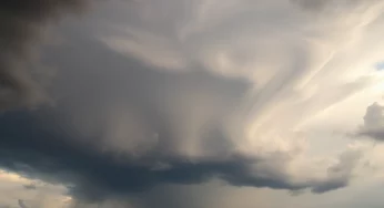 Columbia Residents Treated to Rare Asperitas Clouds